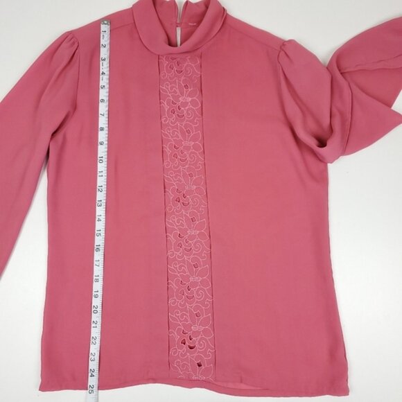 Vintage pink blouse with lace inset panel - Picture 5 of 7